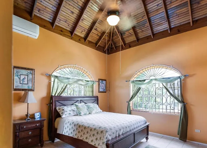 Yanceylargoestate 2br With Mountain Views Villa Montego Bay