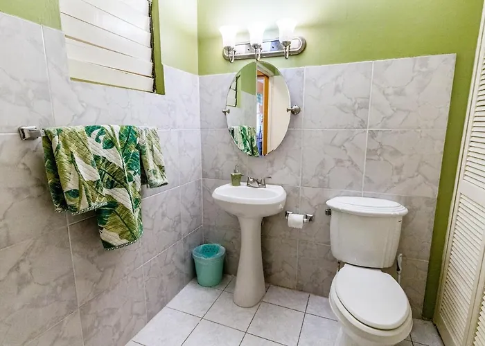 Yanceylargoestate 2br With Mountain Views Villa